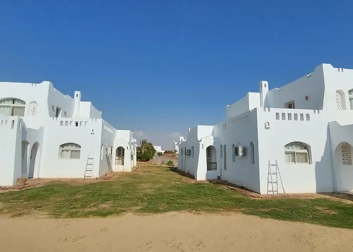 The White * Ras Sedr