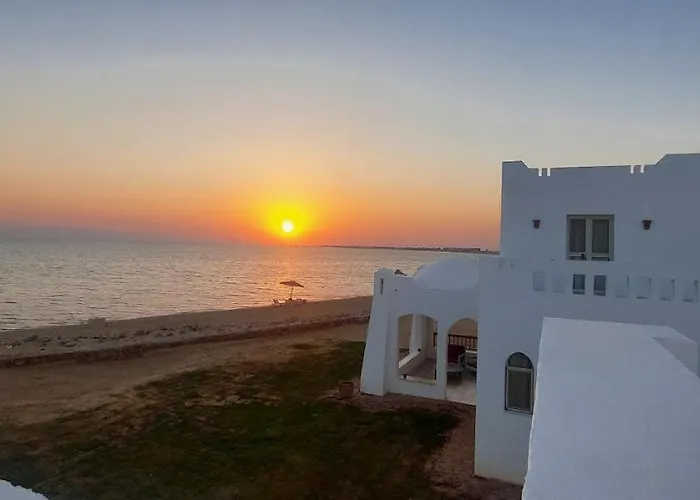 The White * Ras Sedr