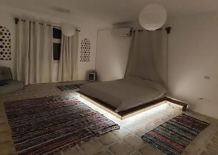 The White Villa *