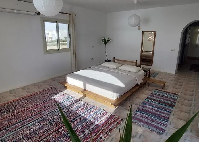 The White Villa